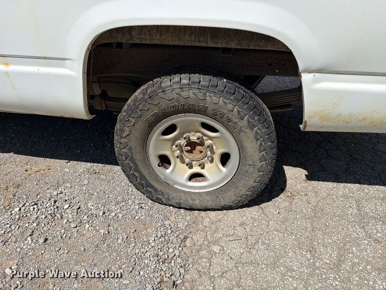 image for item EX0054 1995 Chevrolet C2500 pickup truck
