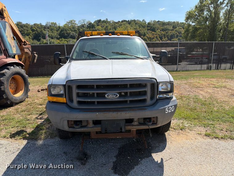 image for item EX0061 1999 Ford F350 flatbed pickup truck
