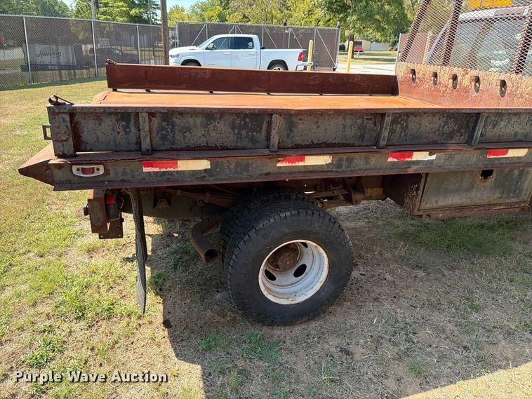 image for item EX0061 1999 Ford F350 flatbed pickup truck