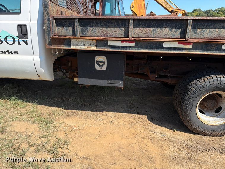 image for item EX0061 1999 Ford F350 flatbed pickup truck