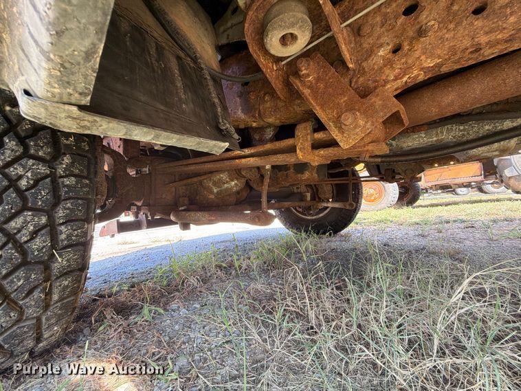 image for item EX0061 1999 Ford F350 flatbed pickup truck