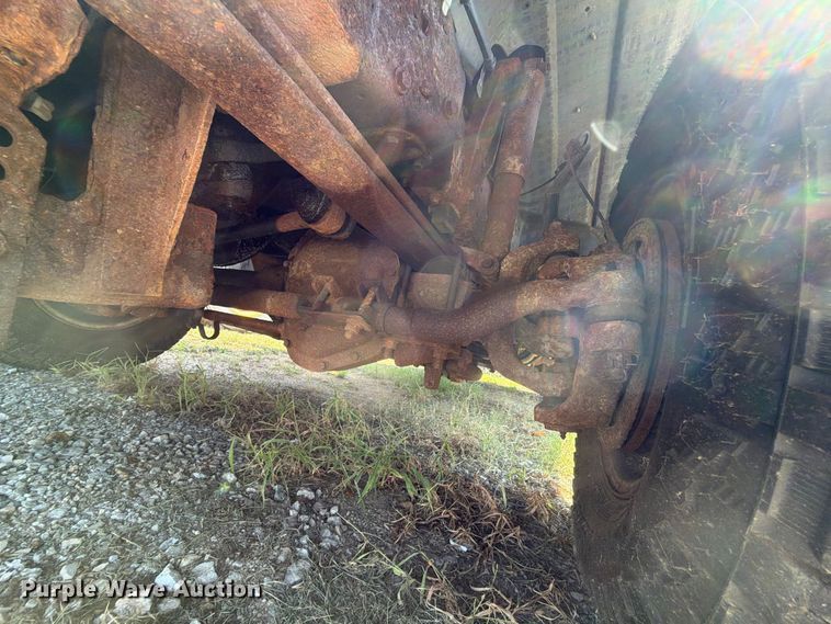 image for item EX0061 1999 Ford F350 flatbed pickup truck