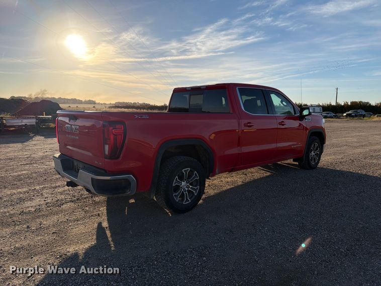 image for item EX1041 2021 GMC Sierra 1500 Crew Cab pickup truck