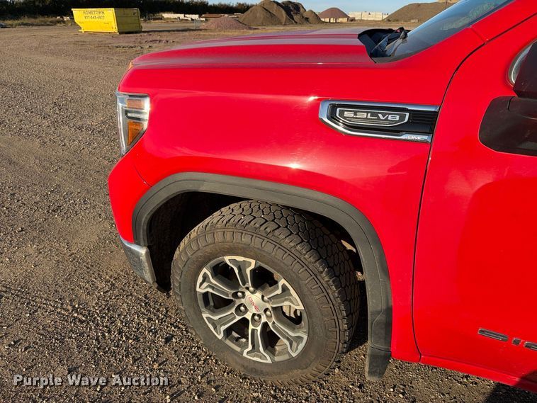 image for item EX1041 2021 GMC Sierra 1500 Crew Cab pickup truck