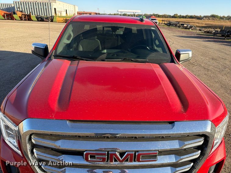 image for item EX1041 2021 GMC Sierra 1500 Crew Cab pickup truck