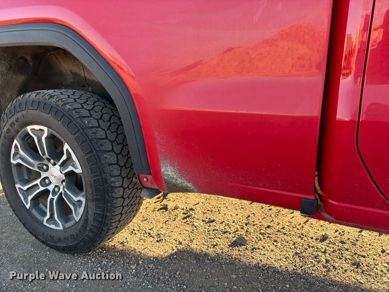 image for item EX1041 2021 GMC Sierra 1500 Crew Cab pickup truck