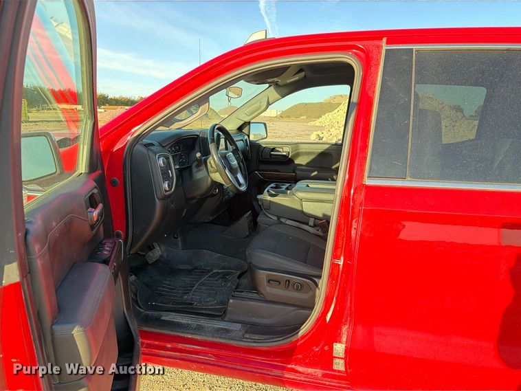 image for item EX1041 2021 GMC Sierra 1500 Crew Cab pickup truck