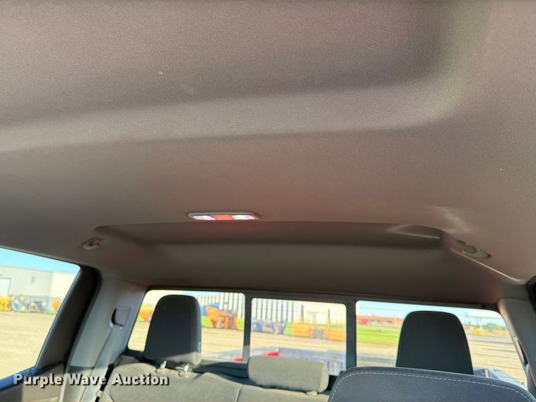 image for item EX1041 2021 GMC Sierra 1500 Crew Cab pickup truck