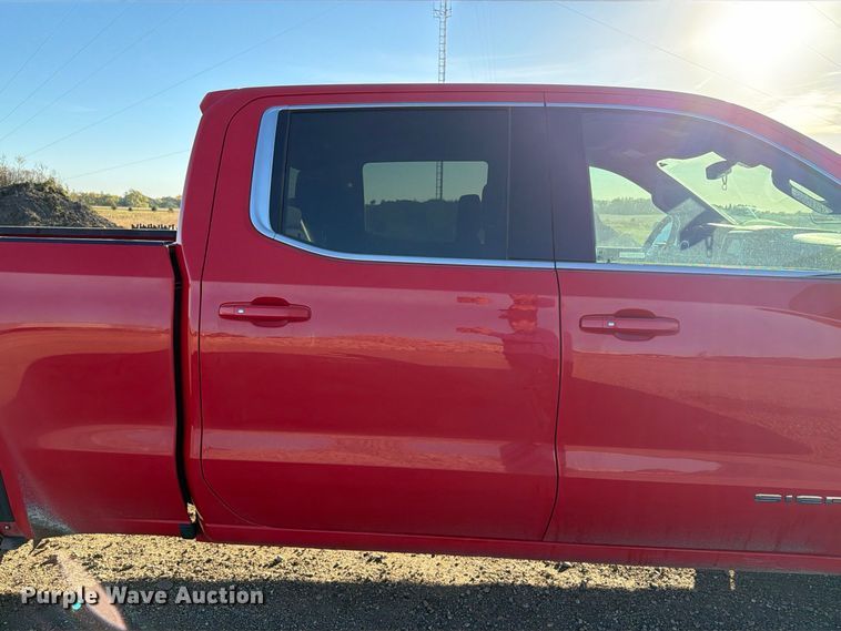 image for item EX1041 2021 GMC Sierra 1500 Crew Cab pickup truck