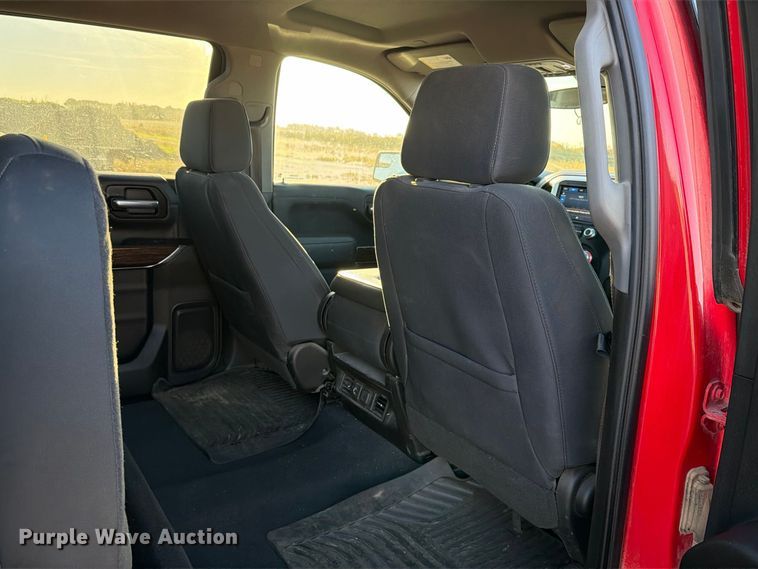 image for item EX1041 2021 GMC Sierra 1500 Crew Cab pickup truck