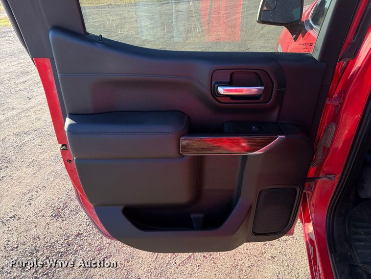 image for item EX1041 2021 GMC Sierra 1500 Crew Cab pickup truck