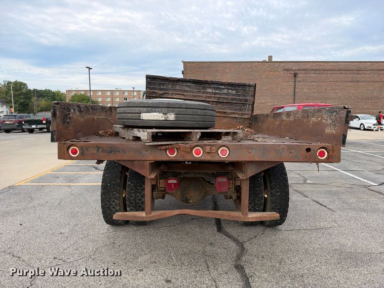 image for item EX2285 1994 Ford F700 dump flatbed truck