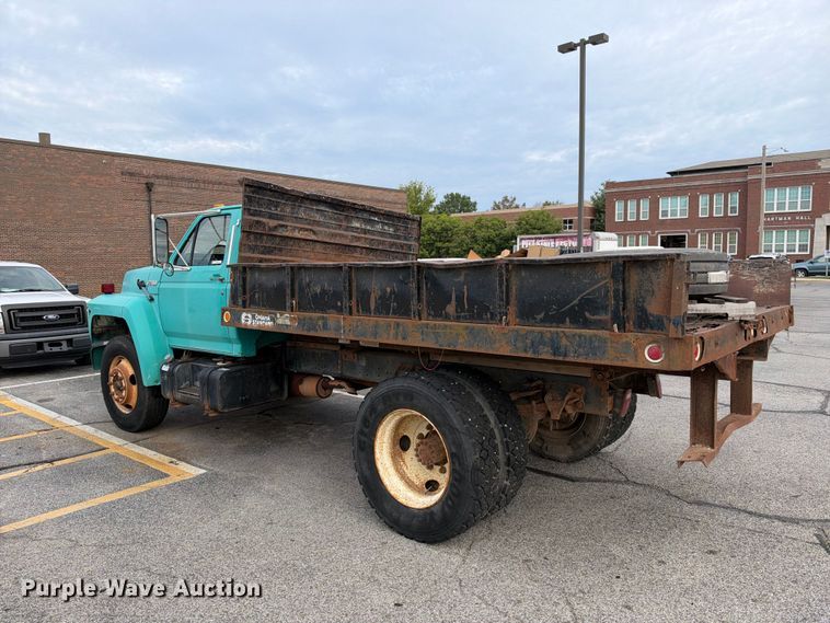 image for item EX2285 1994 Ford F700 dump flatbed truck
