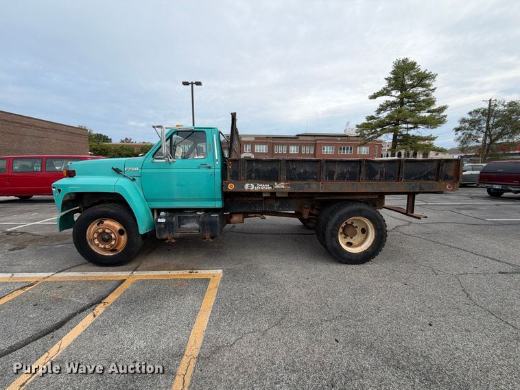 image for item EX2285 1994 Ford F700 dump flatbed truck