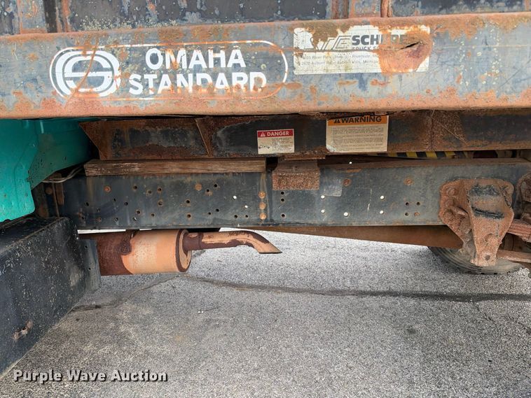 image for item EX2285 1994 Ford F700 dump flatbed truck