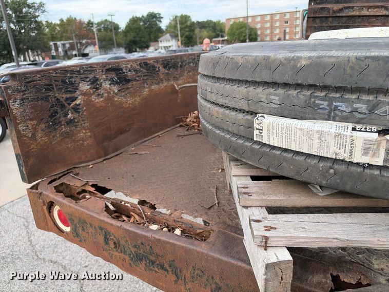 image for item EX2285 1994 Ford F700 dump flatbed truck