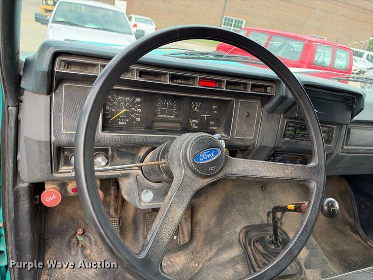 image for item EX2285 1994 Ford F700 dump flatbed truck