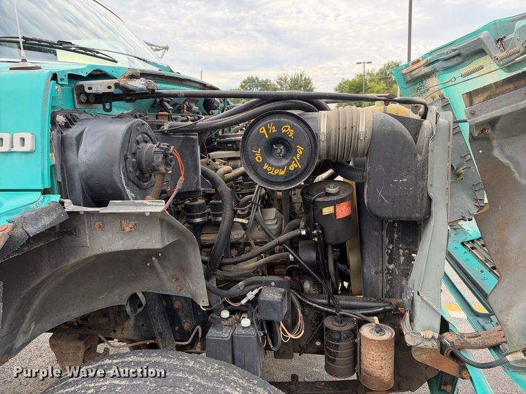 image for item EX2285 1994 Ford F700 dump flatbed truck