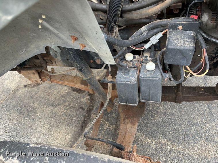 image for item EX2285 1994 Ford F700 dump flatbed truck