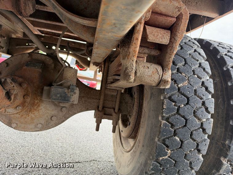 image for item EX2285 1994 Ford F700 dump flatbed truck