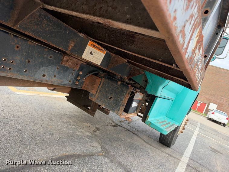 image for item EX2285 1994 Ford F700 dump flatbed truck