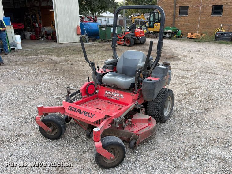 Gravely Pro turn ZTR lawn mower