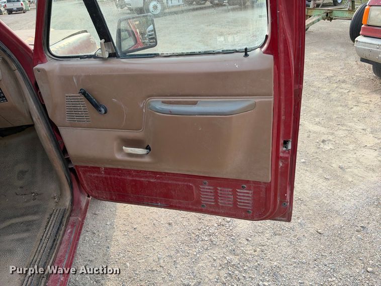 image for item EX2315 1988 Ford F150 pickup truck