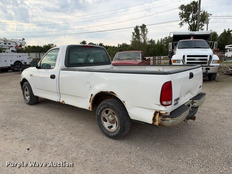 image for item EX2316 1999 Ford F150 pickup truck