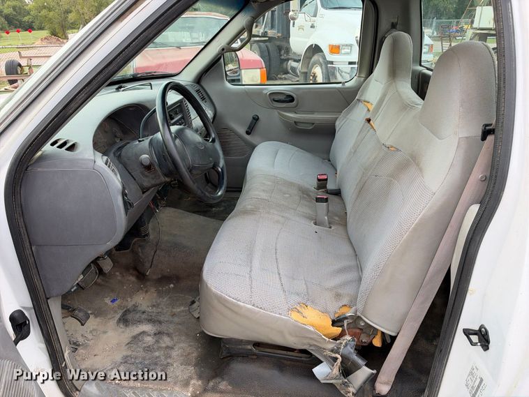 image for item EX2316 1999 Ford F150 pickup truck