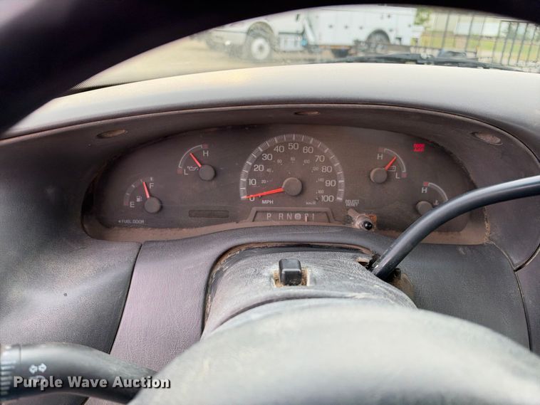 image for item EX2316 1999 Ford F150 pickup truck