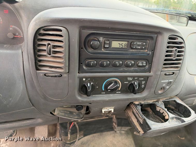 image for item EX2316 1999 Ford F150 pickup truck