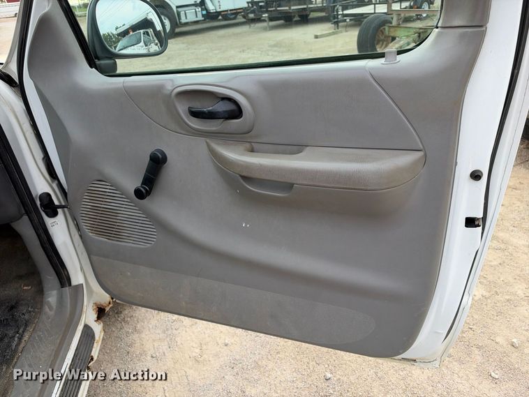 image for item EX2316 1999 Ford F150 pickup truck
