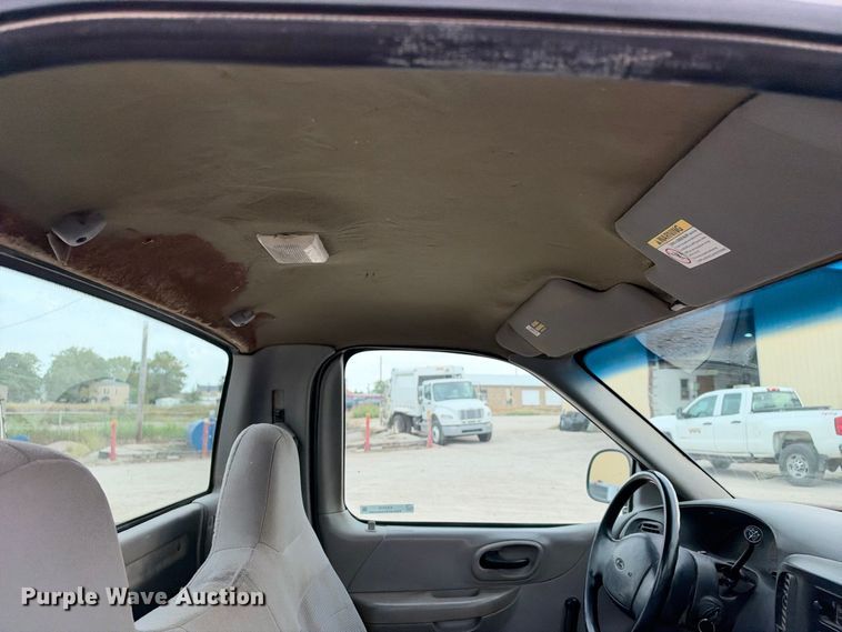 image for item EX2316 1999 Ford F150 pickup truck