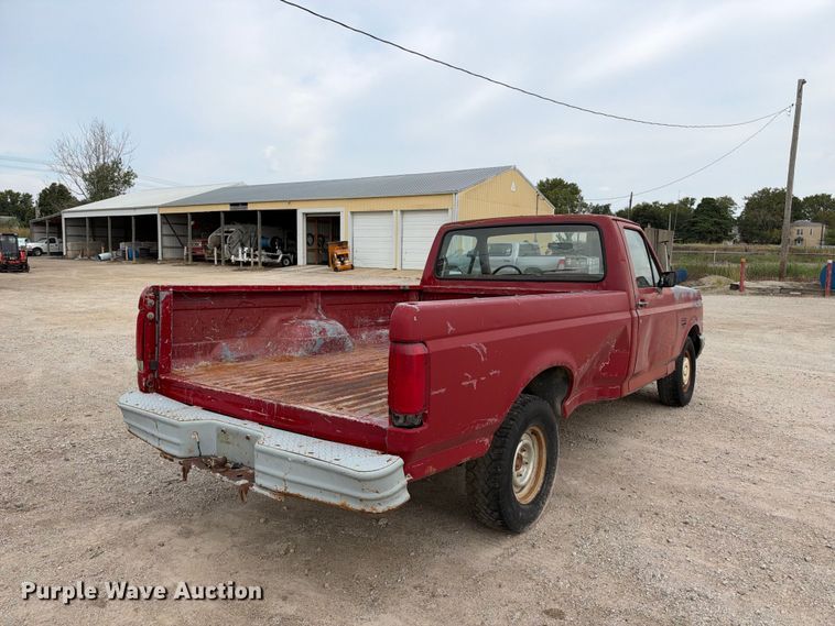 image for item EX2317 1988 Ford F150 pickup truck