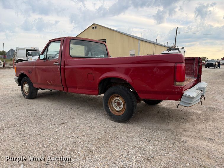 image for item EX2317 1988 Ford F150 pickup truck