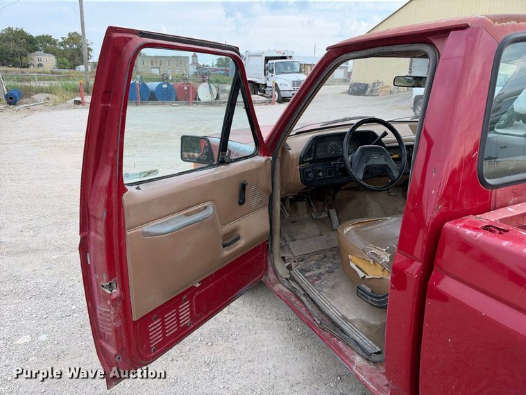 image for item EX2317 1988 Ford F150 pickup truck