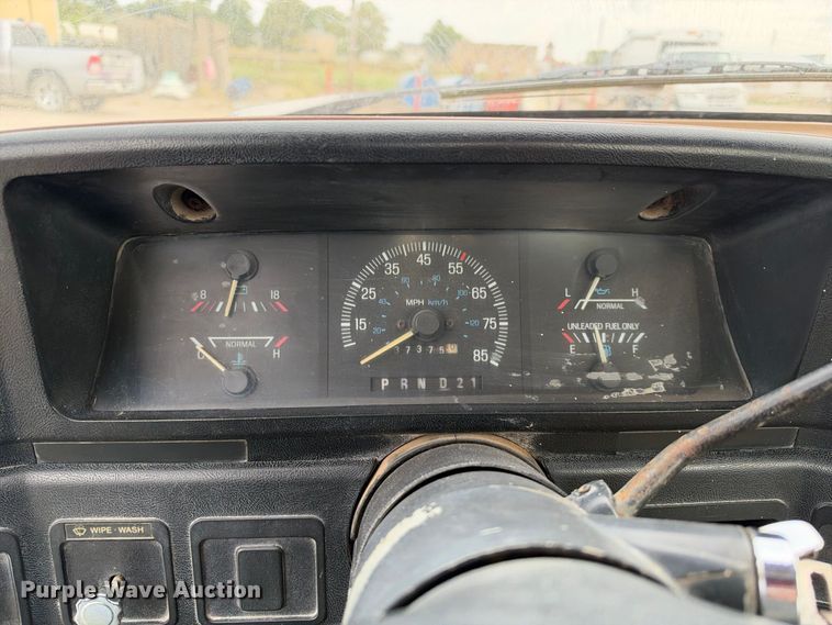 image for item EX2317 1988 Ford F150 pickup truck