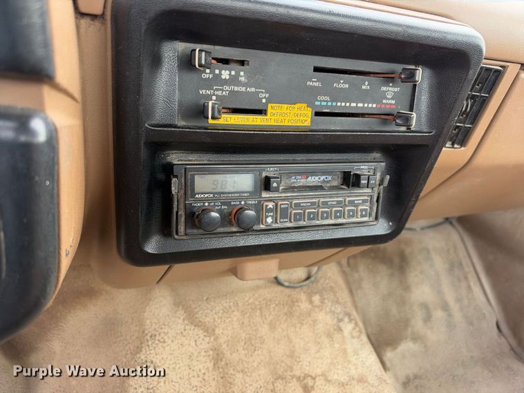 image for item EX2317 1988 Ford F150 pickup truck
