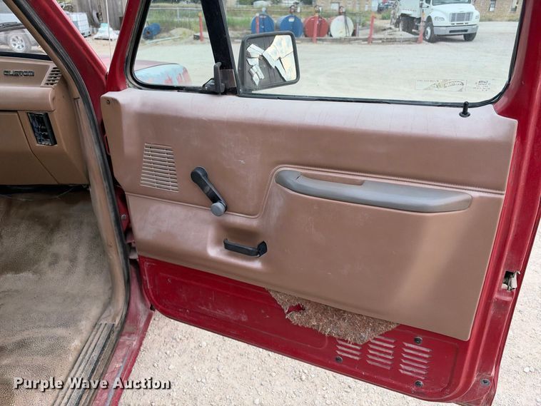 image for item EX2317 1988 Ford F150 pickup truck