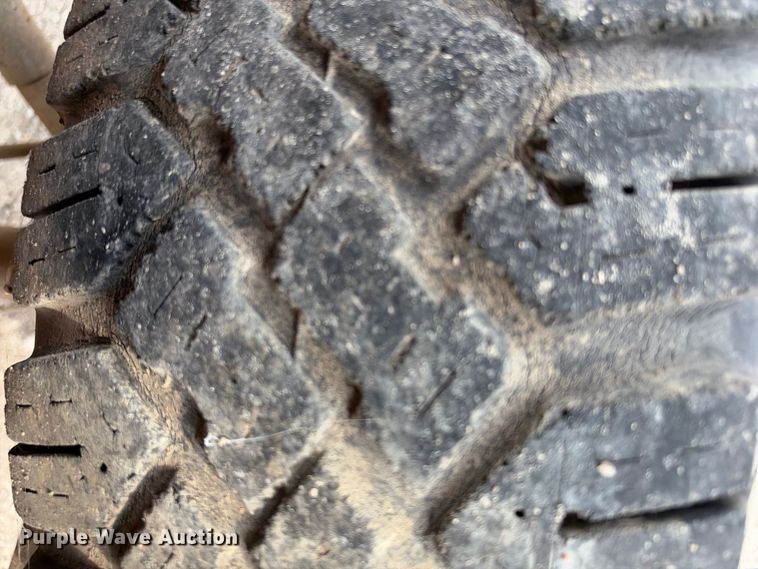image for item EX2317 1988 Ford F150 pickup truck