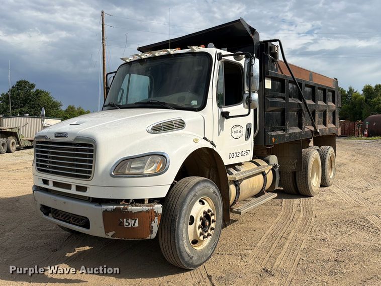 2015 Freightliner M2 dump truck