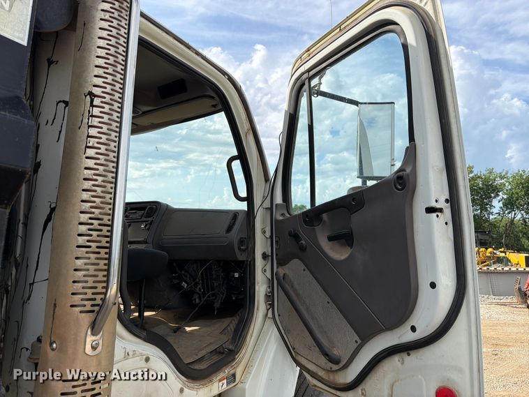 image for item EX2539 2015 Freightliner M2 dump truck