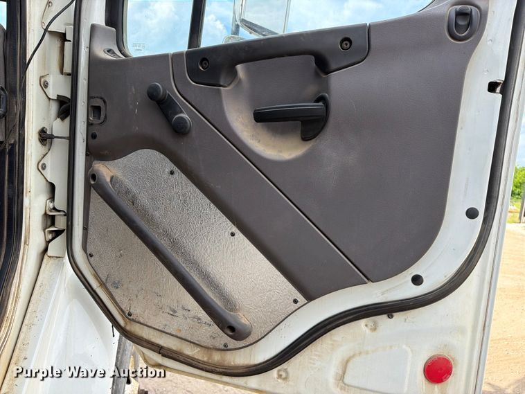image for item EX2539 2015 Freightliner M2 dump truck