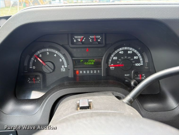 image for item EX4114 2014 Ford E450 Super Duty shuttle bus