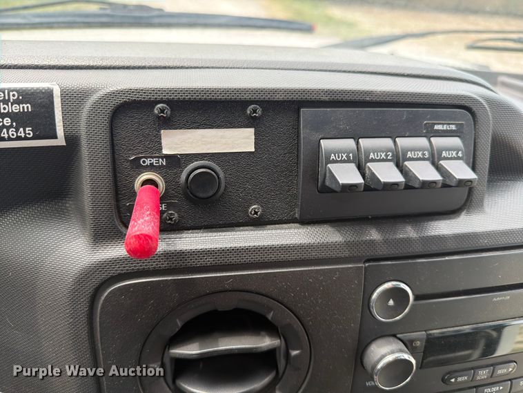 image for item EX4114 2014 Ford E450 Super Duty shuttle bus