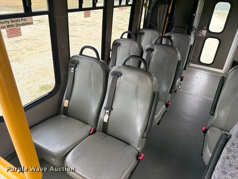 image for item EX4114 2014 Ford E450 Super Duty shuttle bus