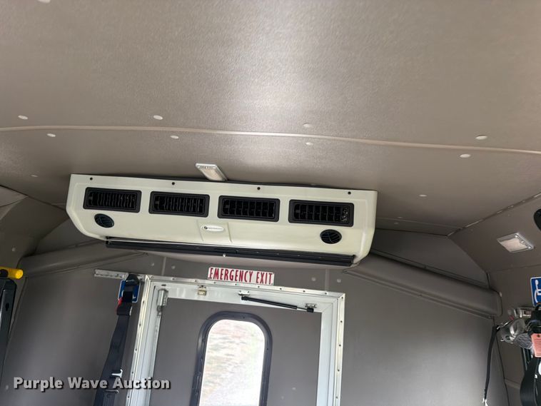 image for item EX4114 2014 Ford E450 Super Duty shuttle bus