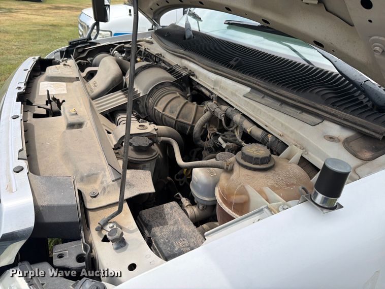image for item EX4114 2014 Ford E450 Super Duty shuttle bus
