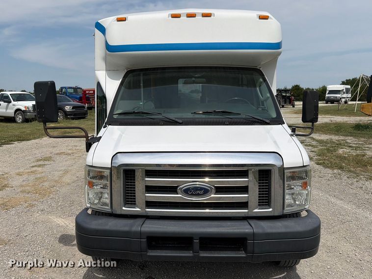image for item EX4115 2012 Ford E350 shuttle bus