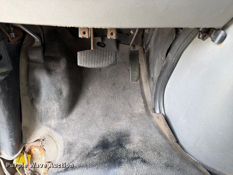 image for item EX4115 2012 Ford E350 shuttle bus